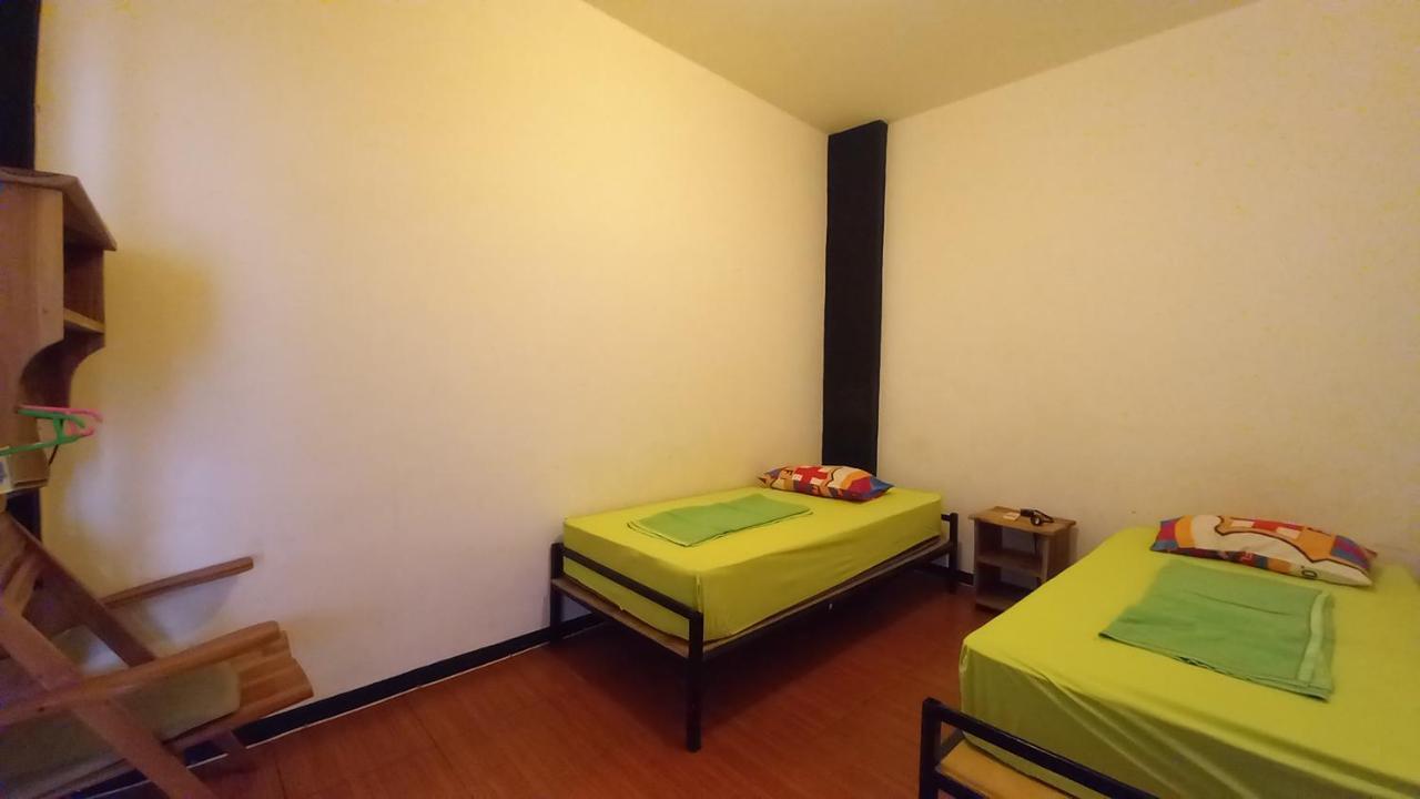 Dc Hotel & Hostel Labuan Bajo Buitenkant foto