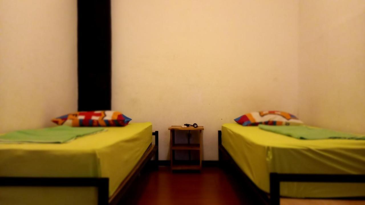 Dc Hotel & Hostel Labuan Bajo Buitenkant foto